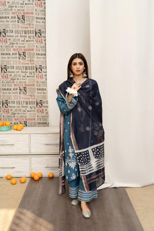 Graceful Embroidered Lawn Suit - Dupatta and Embroidery Close-Up