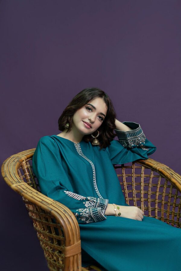 Premium quality 9070 lawn embroidered suit with dyed trouser