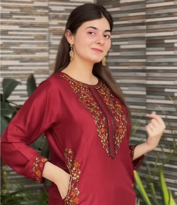 Stylish Women’s Embroidered Linen Suit for Every Occasions